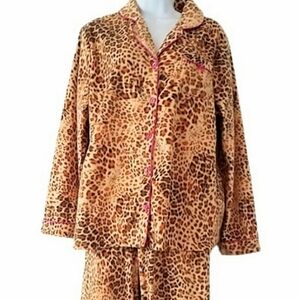Leopard Fleece Pajama Set